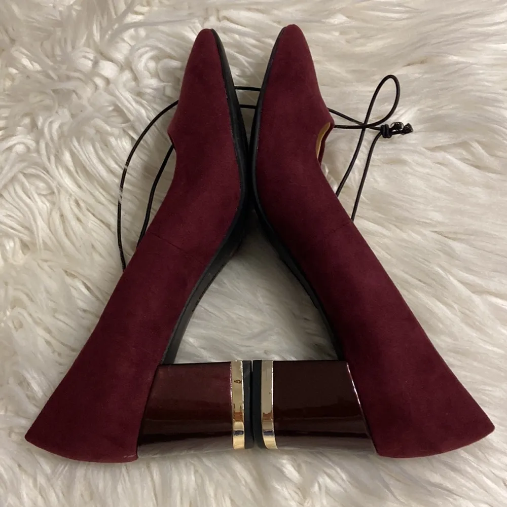 Liz Claiborne very unique women shoes suede and heel 2” size 8M - Image 9