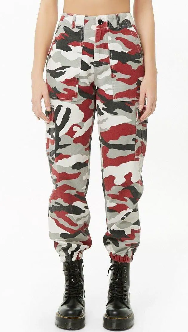 Forever 21 Camo Cargo Pants - Image 4
