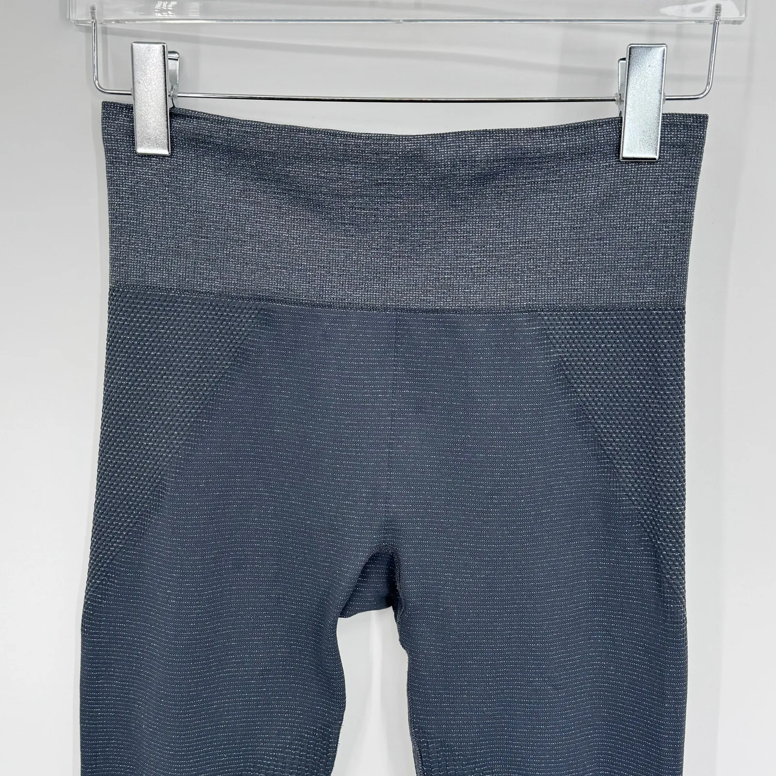 Athleta leggings women's M tights seamless high rise shimmer gray silver gym - Image 2