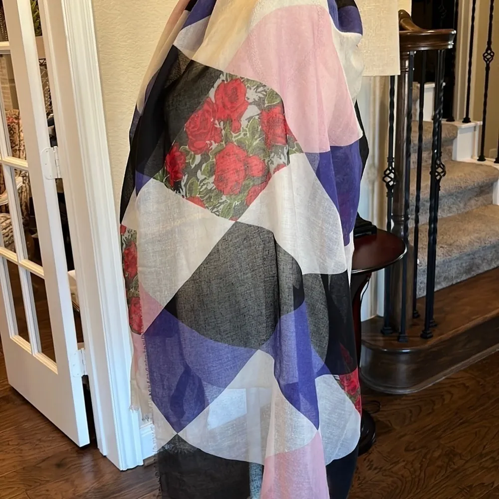 New BP Multi Colored Wrap Scarf. Lightweight large! Diamond  Pattern Roses Large - Image 6