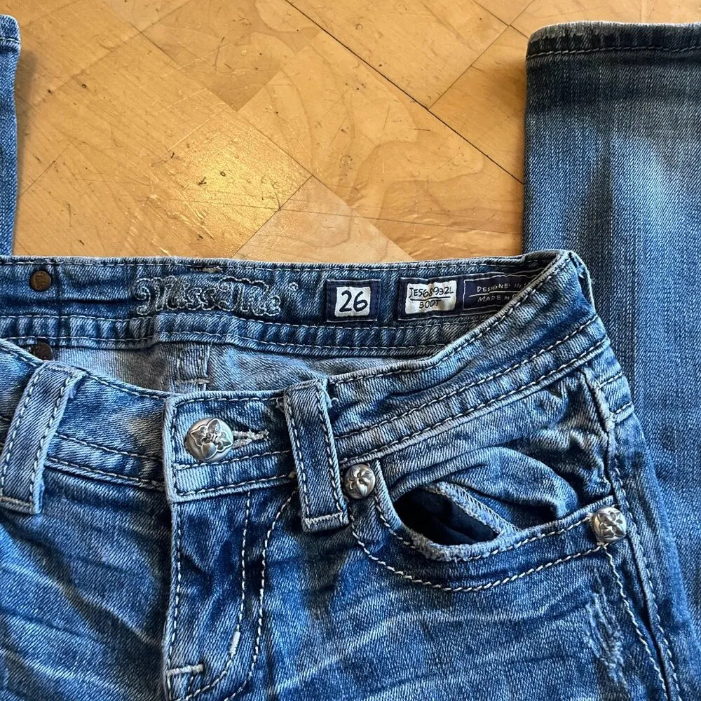 Y2k 2000s Miss Me Jeans Bootcut Style Light-wash Jeans Women's size 26 - Image 5