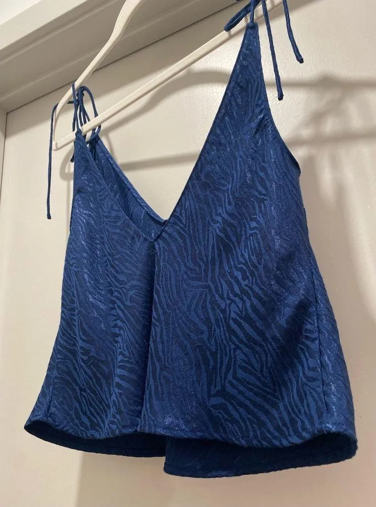 VTG Y2K  Navy Blue Animal Print V-Neck Cropped Tank Top - M - Image 9