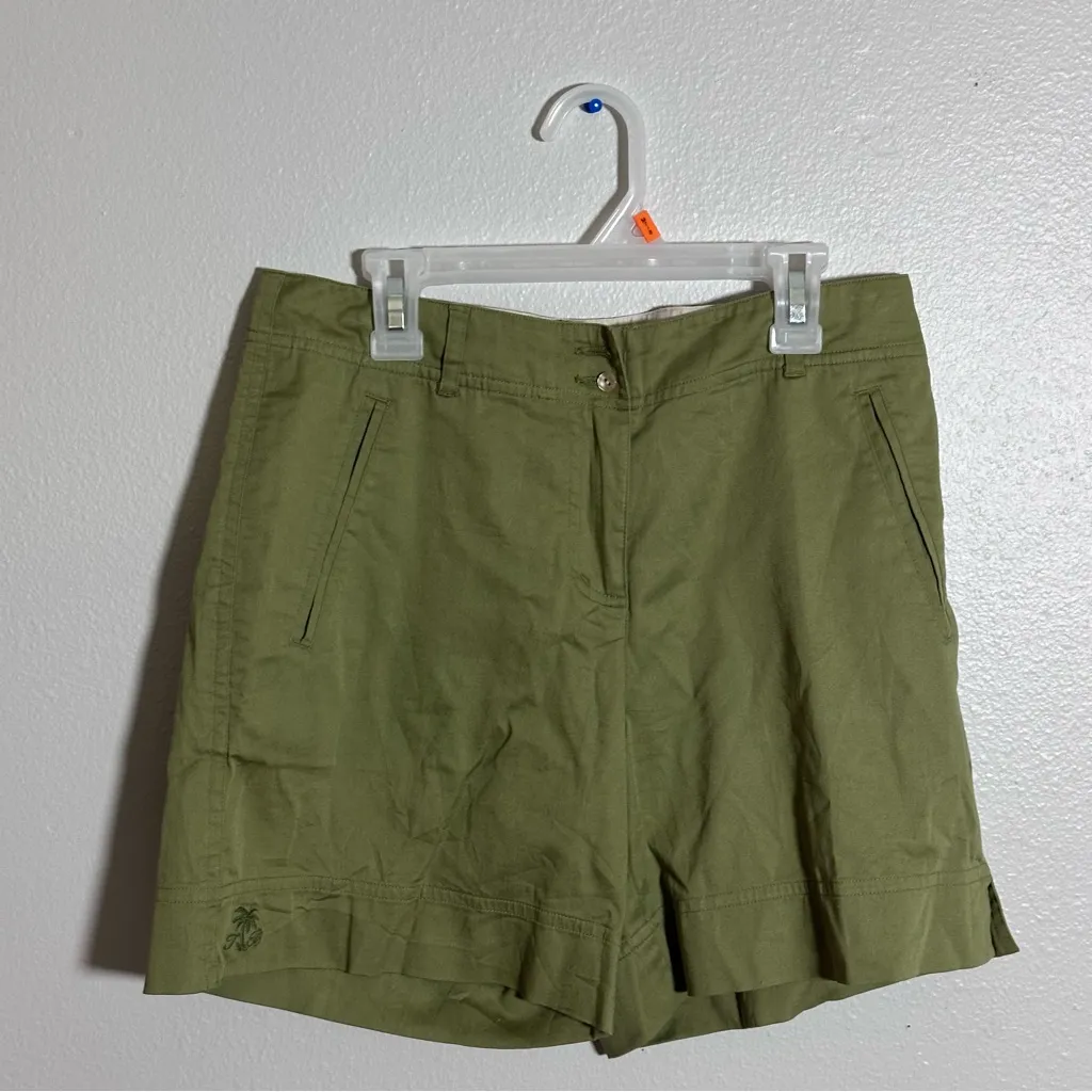 Tommy Bahama Women Olive Green Stretch Shorts size 4 - Image 2