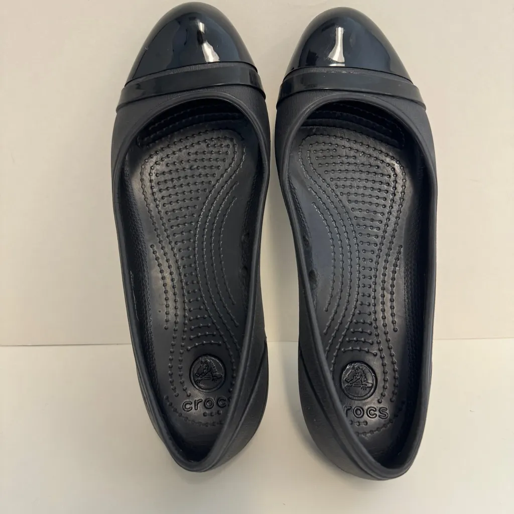 Crocs Women's Gianna‎ Alice Shiny Cap Toe Ballet Flats Black Size 7 Shiny Toe - Image 8
