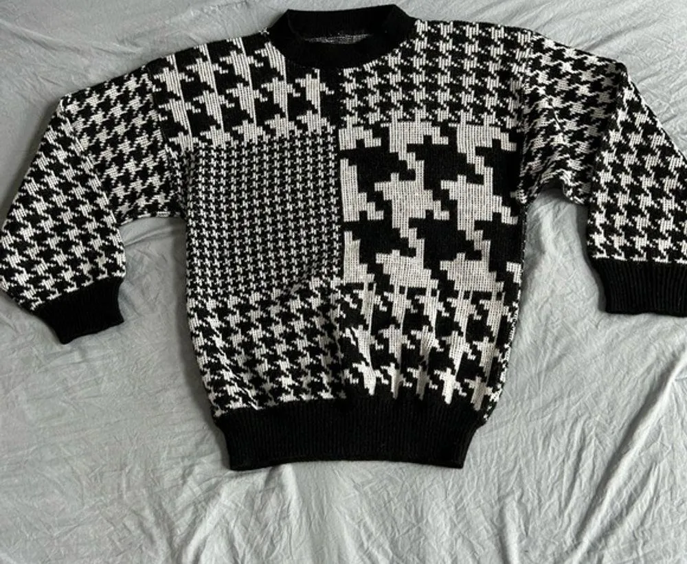 Vintage 80s wool sweater - Image 2
