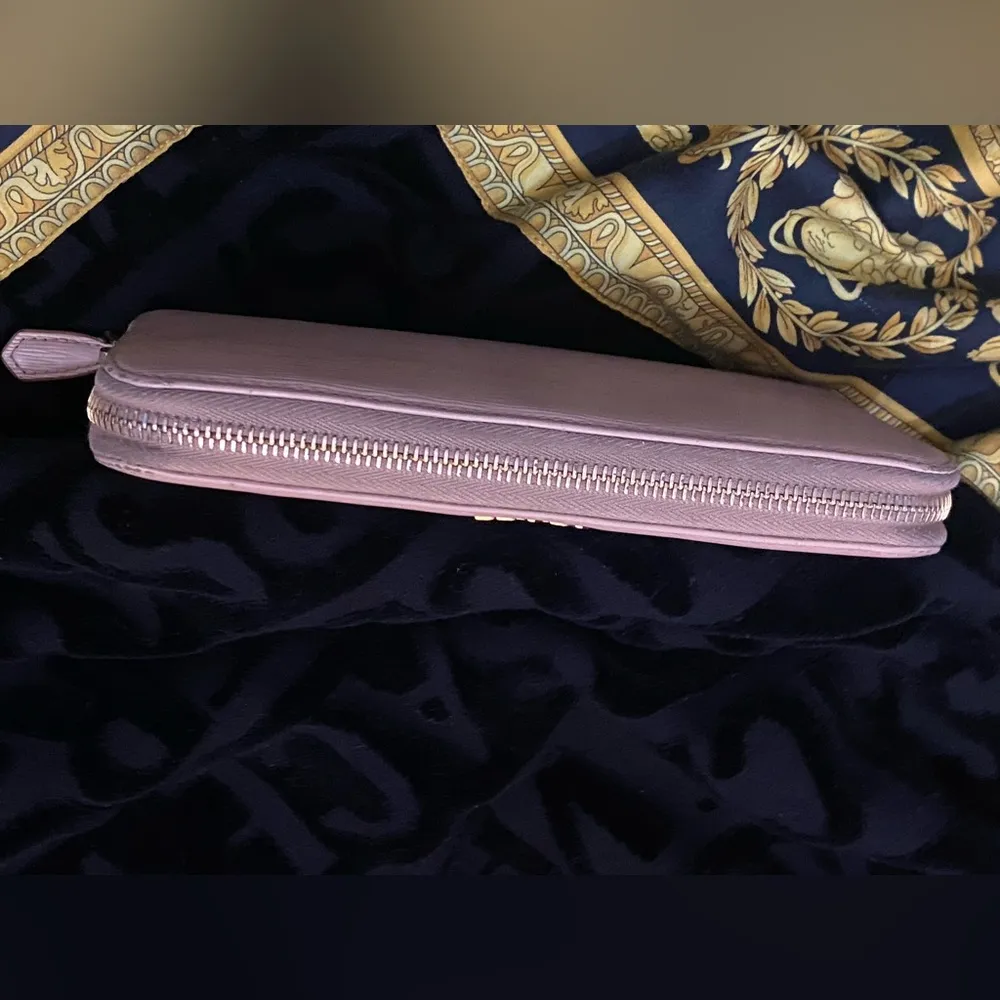 Prada Light pink Zip Wallet - Image 7