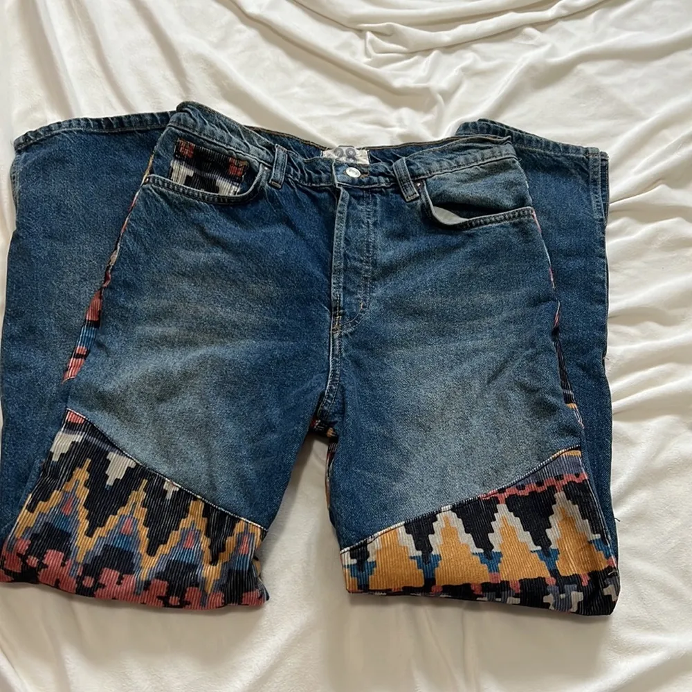Free People Rocky Mountain straight Jean medium wash with patches size 28 NWT - Image 13