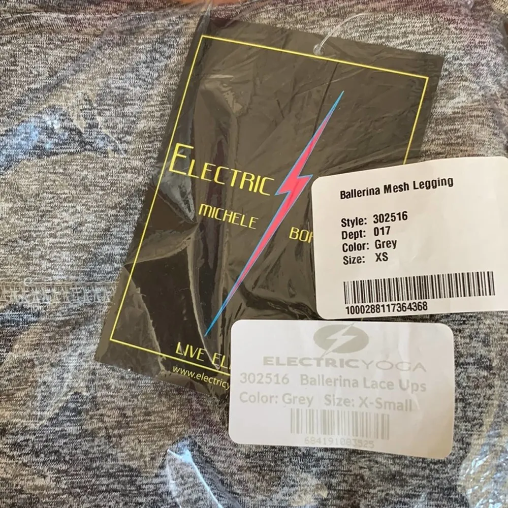 NWT Electric Yoga ballerina mesh panel leggings XS - Image 5