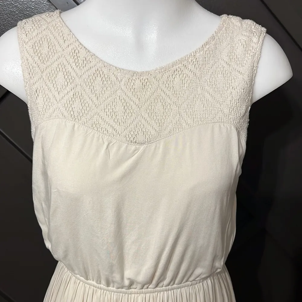 NWT Red Camel Dress Size Small - Image 3