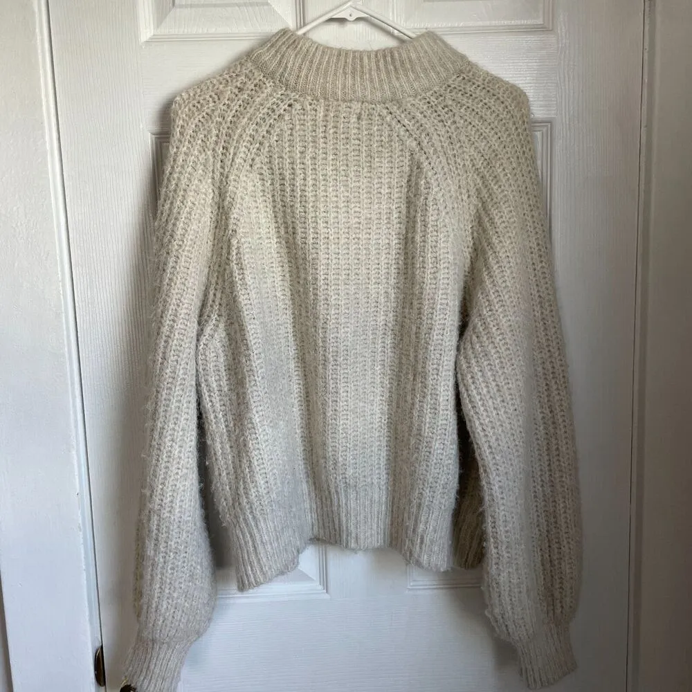 Universal Thread Good Size M Cream Long Sleeve Fuzzy Soft Sweater Womens - Image 4
