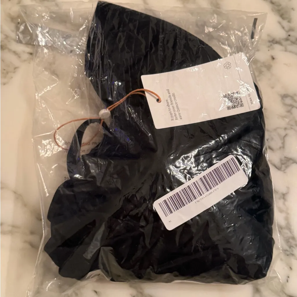 NWT Quince One-Shoulder Swimsuit in Black Sz M - Image 10