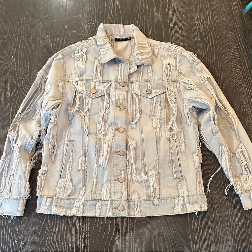 True Religion Women's Distressed Denim Jacket Blue Size M Casual Button Front - Image 4