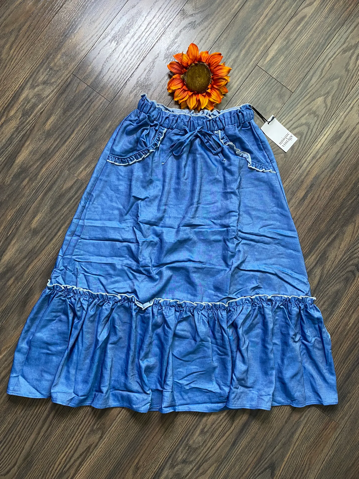 NWT  1970s Chambray Ruffle Tiered Midi Skirt X-SMALL - Image 6