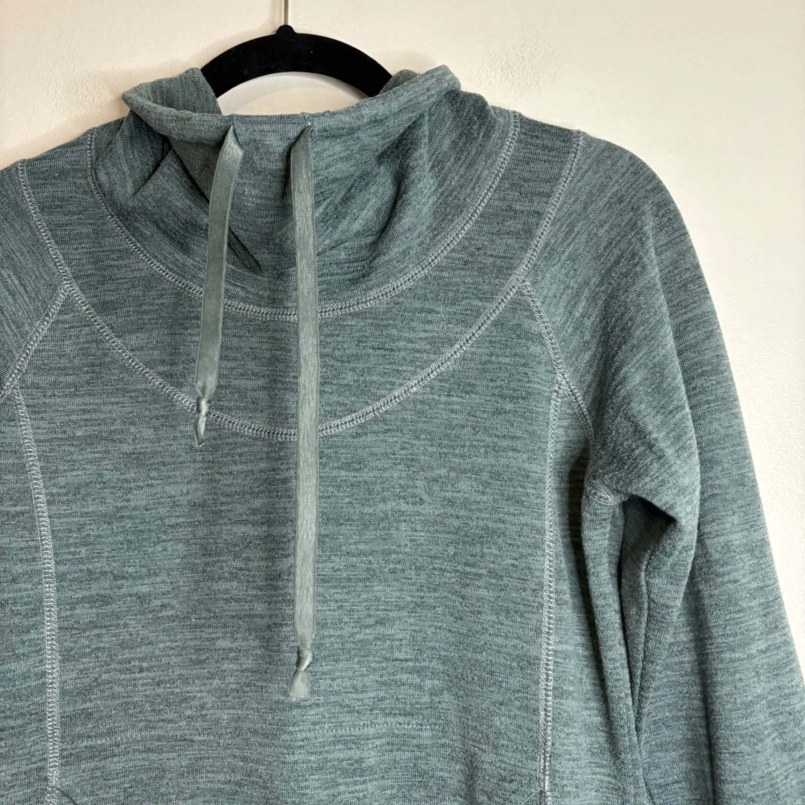 Kuhl Womens Long Sleeve Cowl Neck Pullover Sweatshirt Green Size S - Image 2