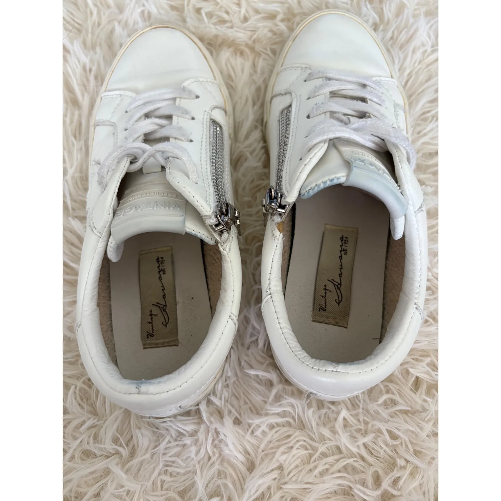 Vintage‎ Havana Women's White Leather Star Sneakers Lace Up Side Zip - Image 9
