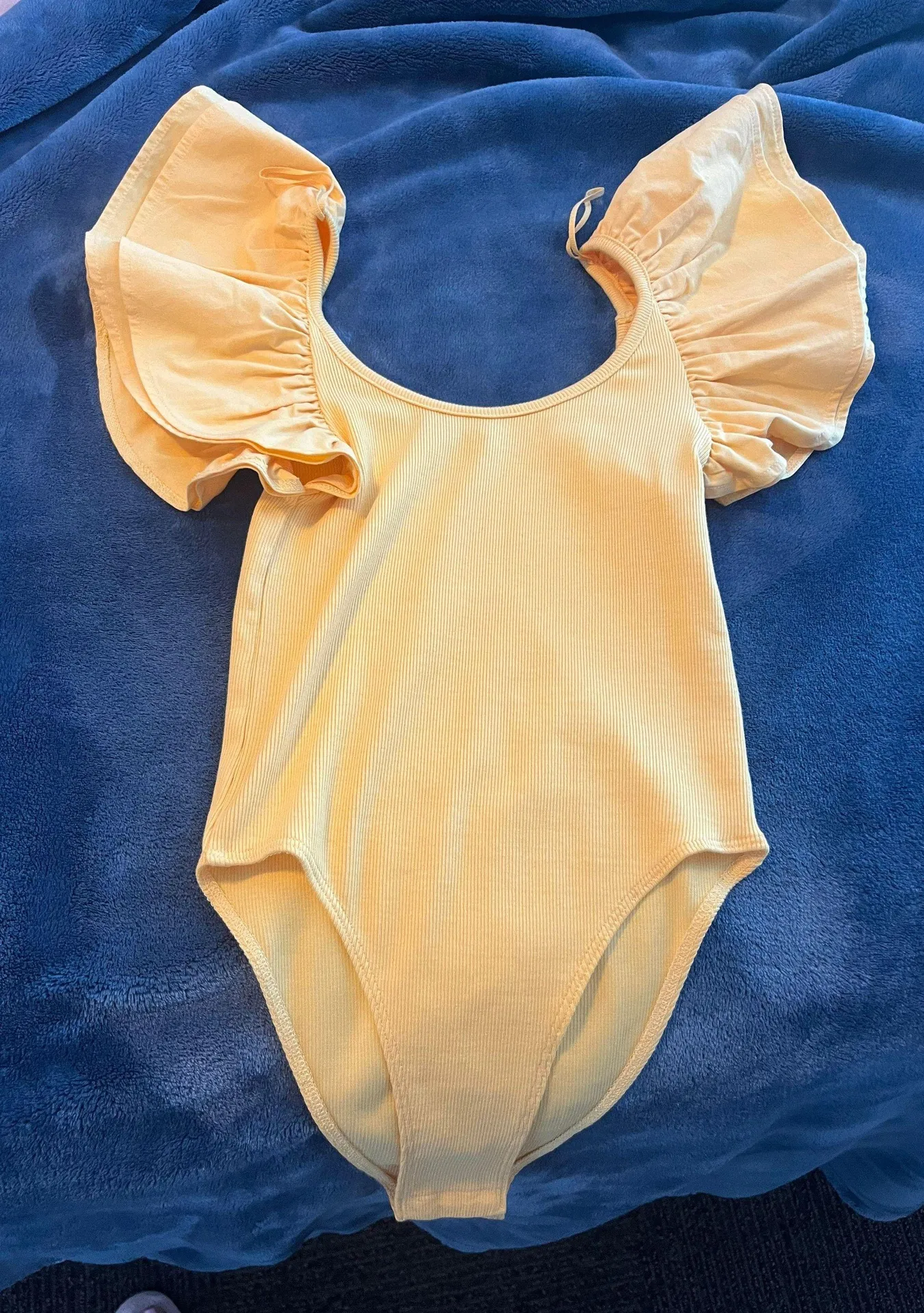 Ruffle Sleeve Bodysuit - Image 2