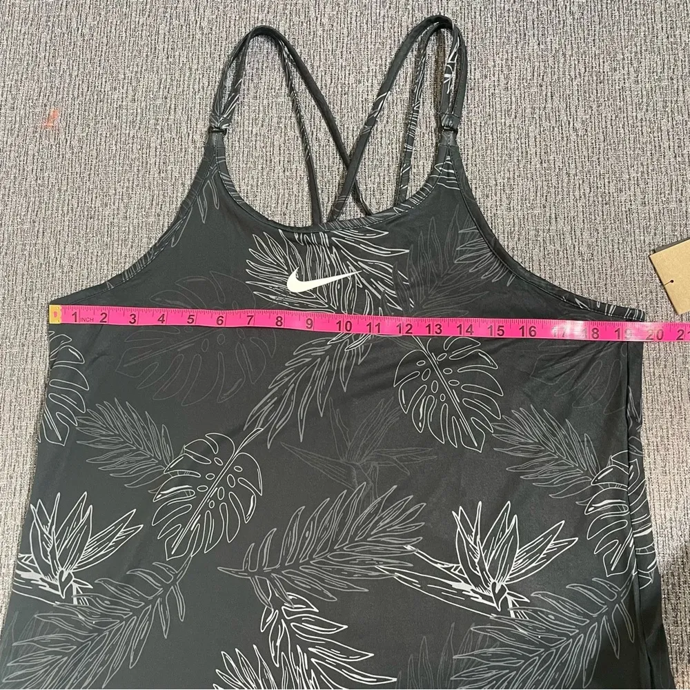 Nike Women’s Tank Top - Image 13