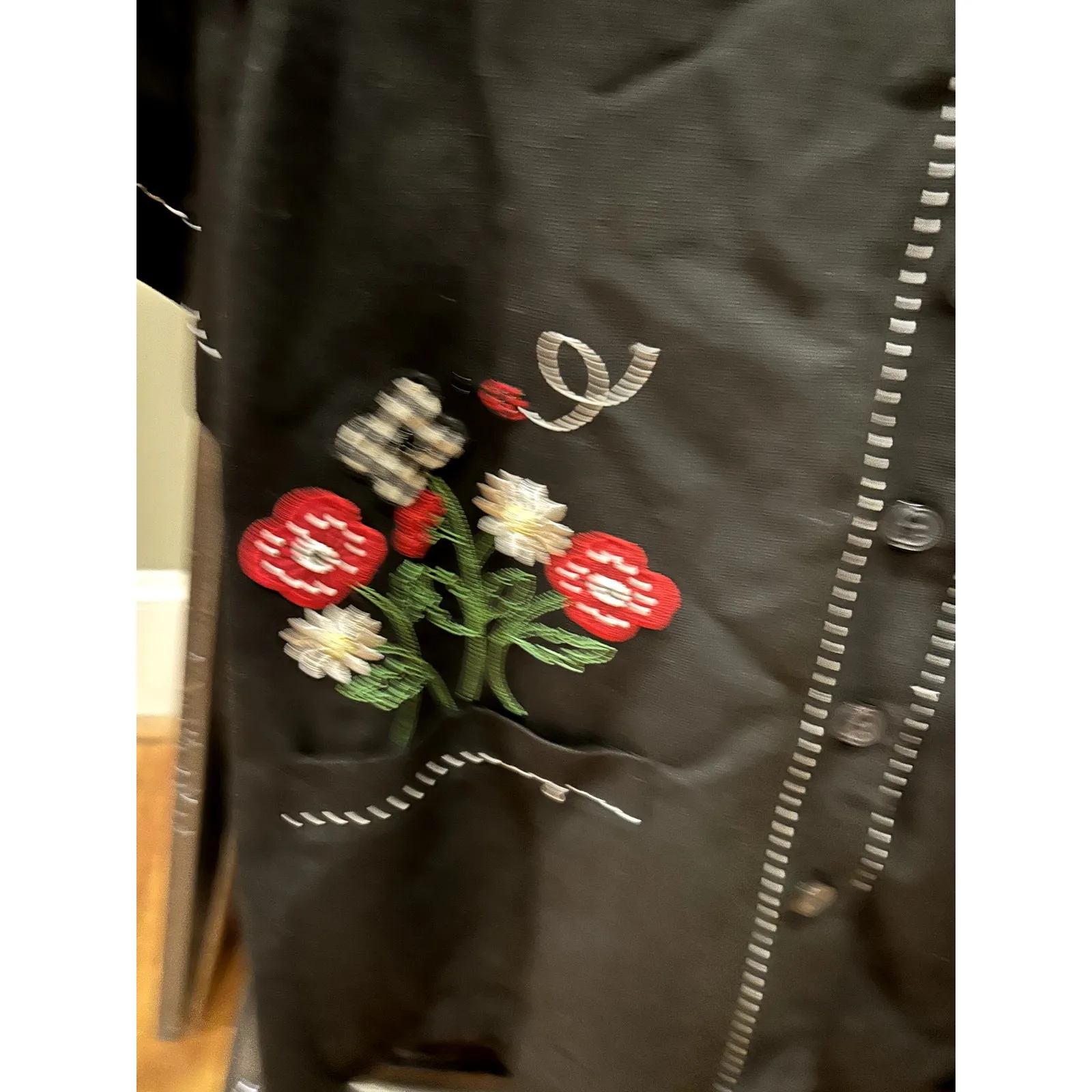 Vintage Alfred Dunner Size 10 Black Button Up Top Embroidered Details Flowers - Image 3