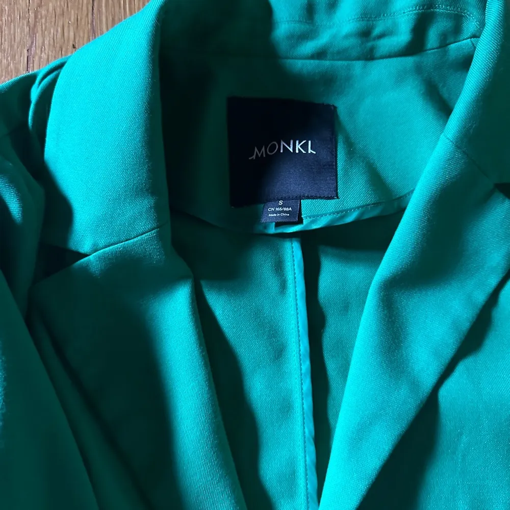 Monki  Kelly Green oversized blazer and skirt suit set, size S - Image 7