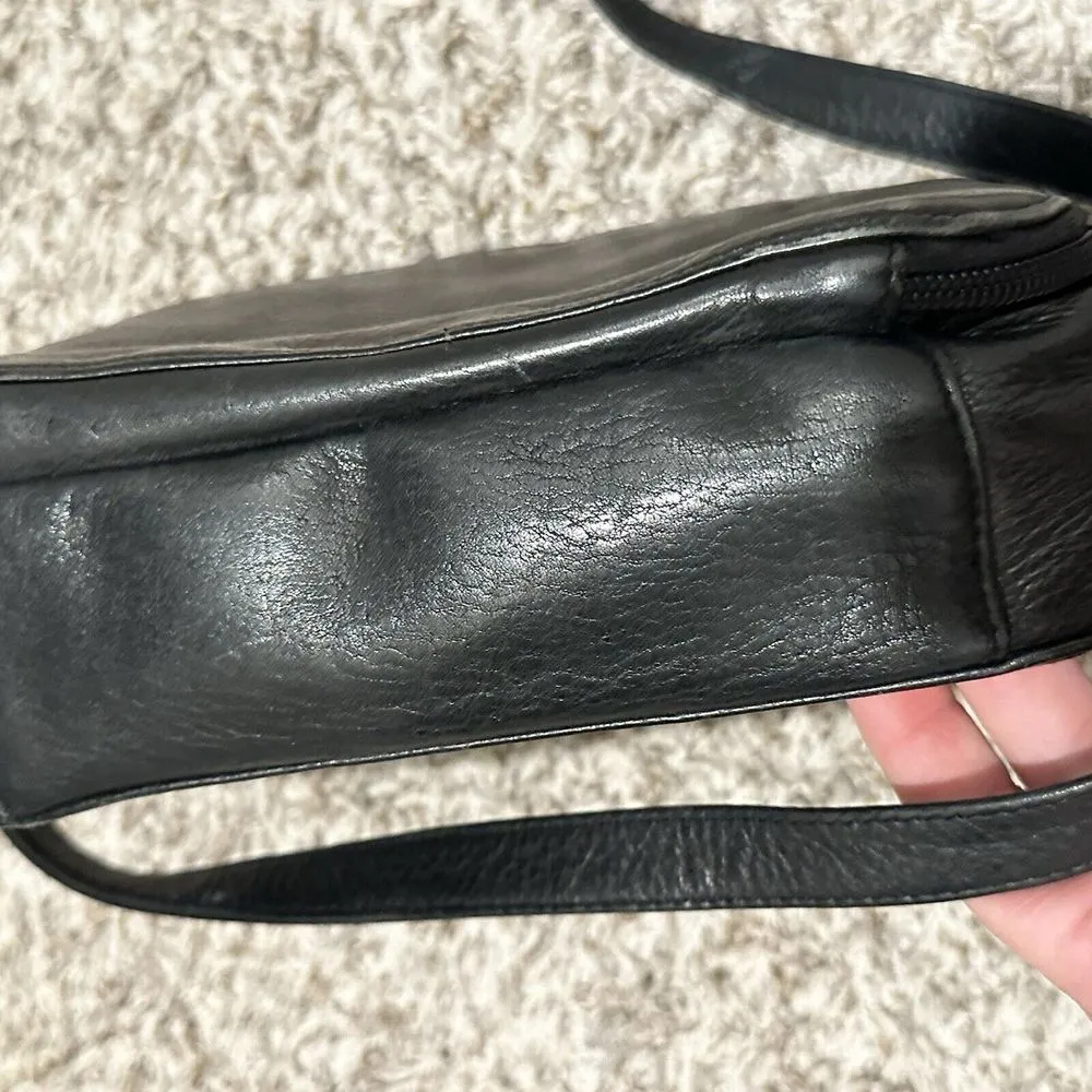 Vintage Tignanello black leather crossbody bag purse 9x7 - Image 8
