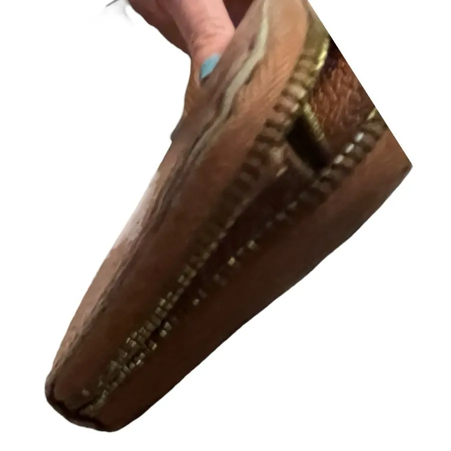 Fendi Selleria leather Zip Around Wallet Metallic Pink/Rose Gold Made in Italy - Image 8