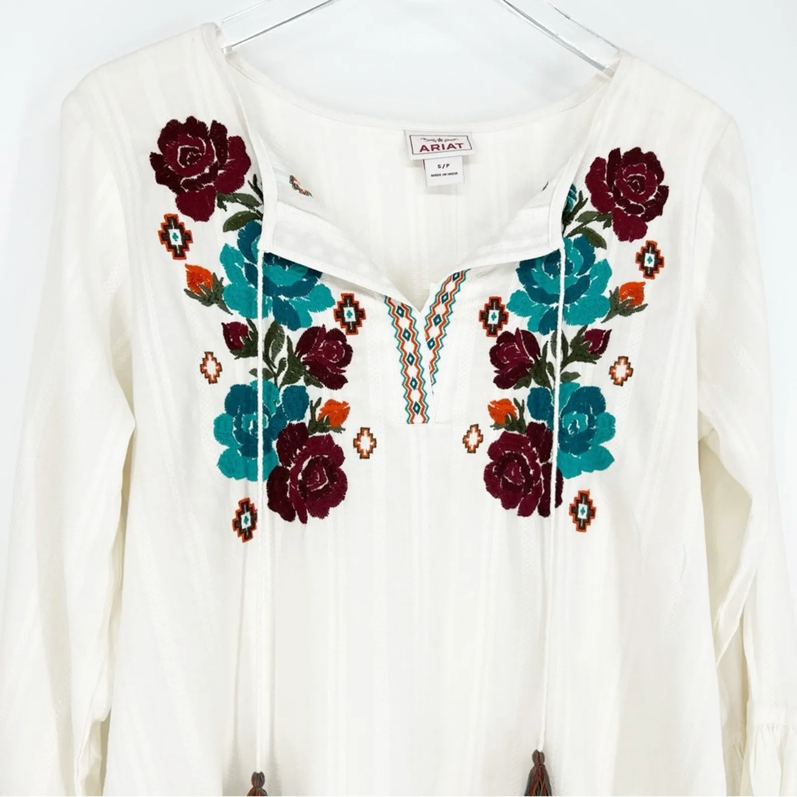 NWT‎ Ariat Reflections Floral Embroidered Blouse S White - Image 5