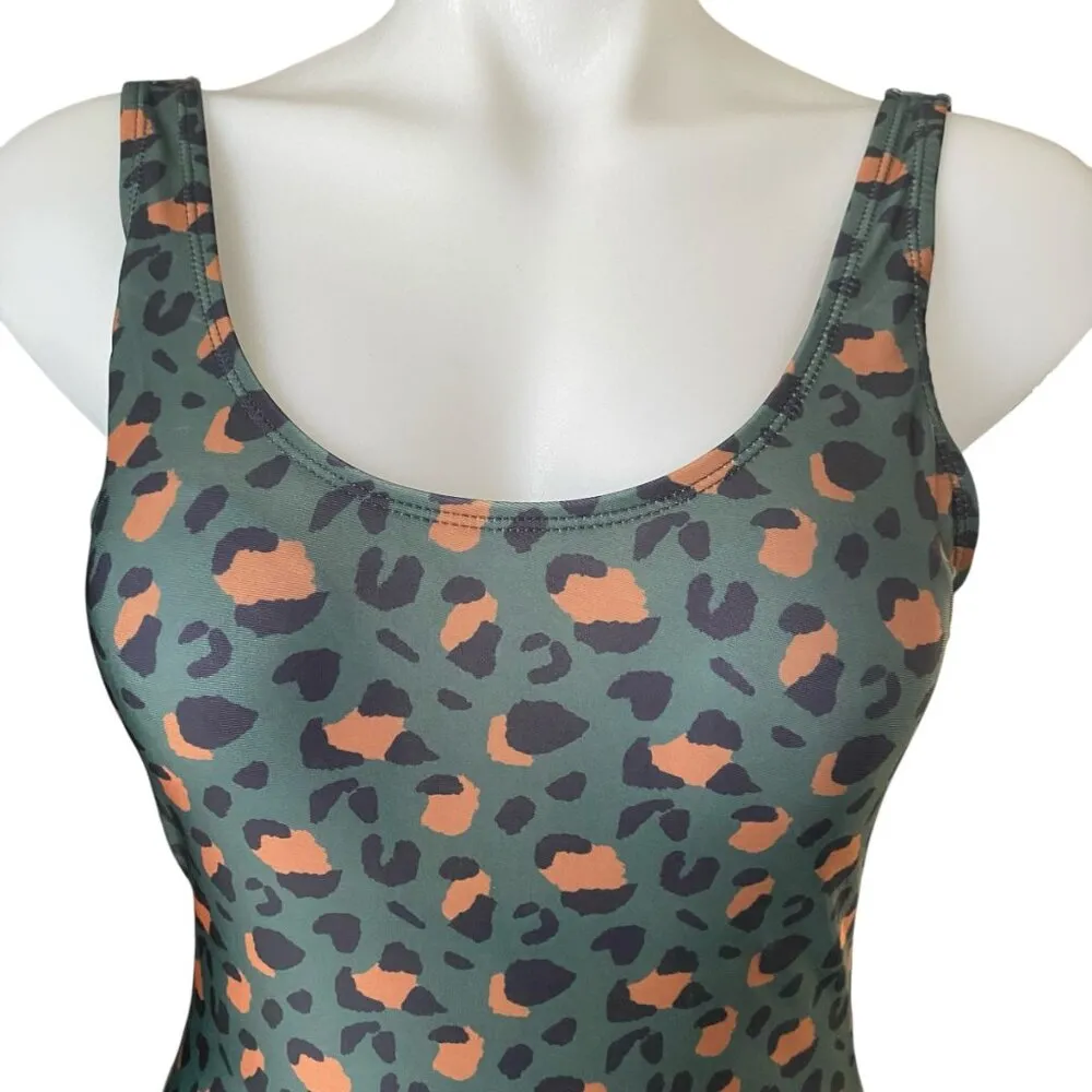 Nicole Miller women's size small wild kingdom print one piece swimsuit new - Image 5