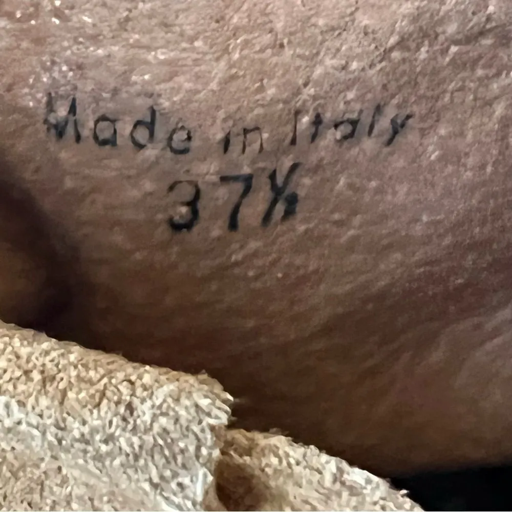 SAKS FIFTH AVENUE ITALY 10022 SHOES CAMEL SUEDE ANKLE BUCKLE BOOTS - Image 5