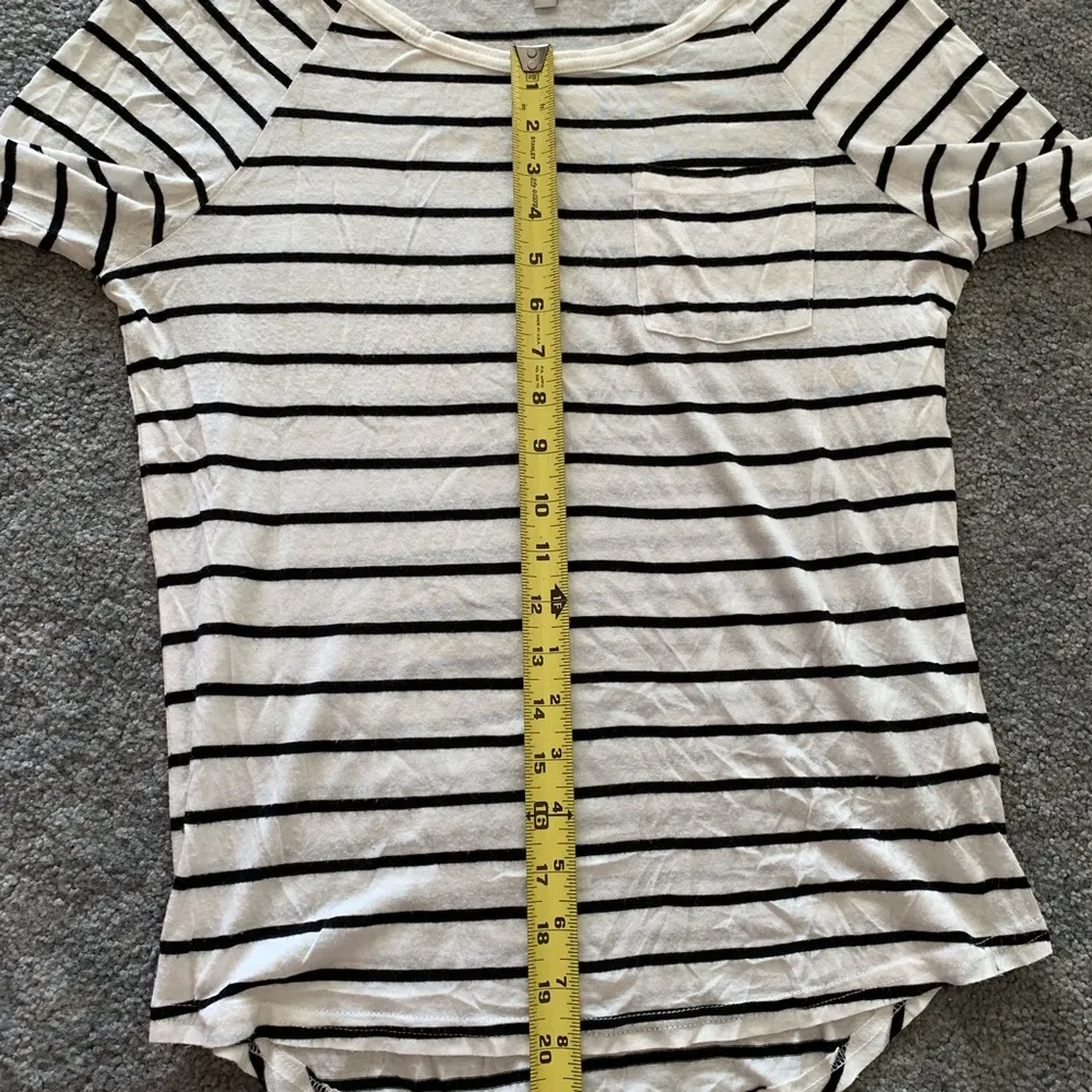 H&M Divided long sleeve shirt - Image 6