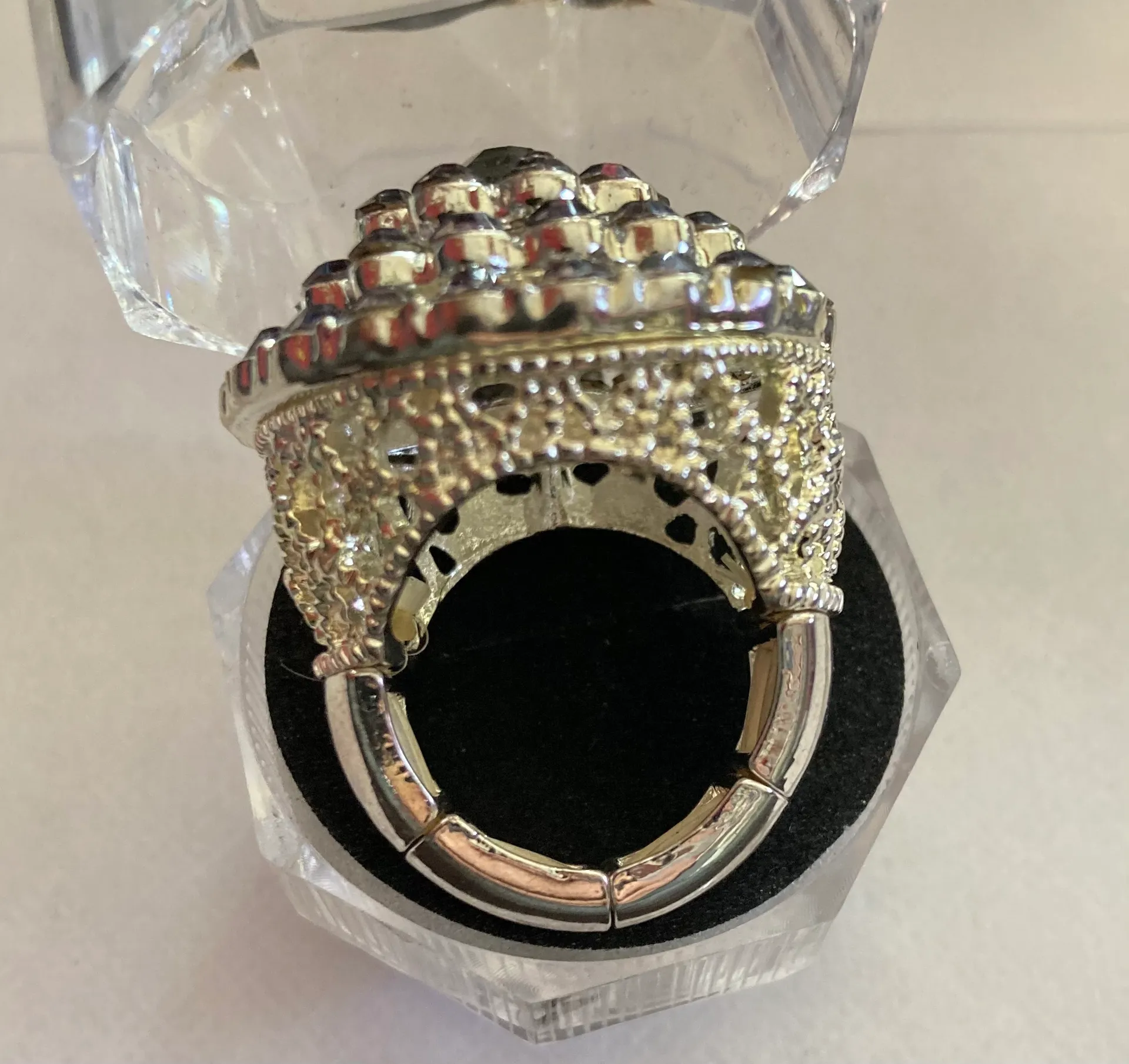 Crystal Statement Ring, Huge domed rhinestone statement ring, Rhinestone Ring, Cocktail Ring, Stretch Ring Silver - Image 3