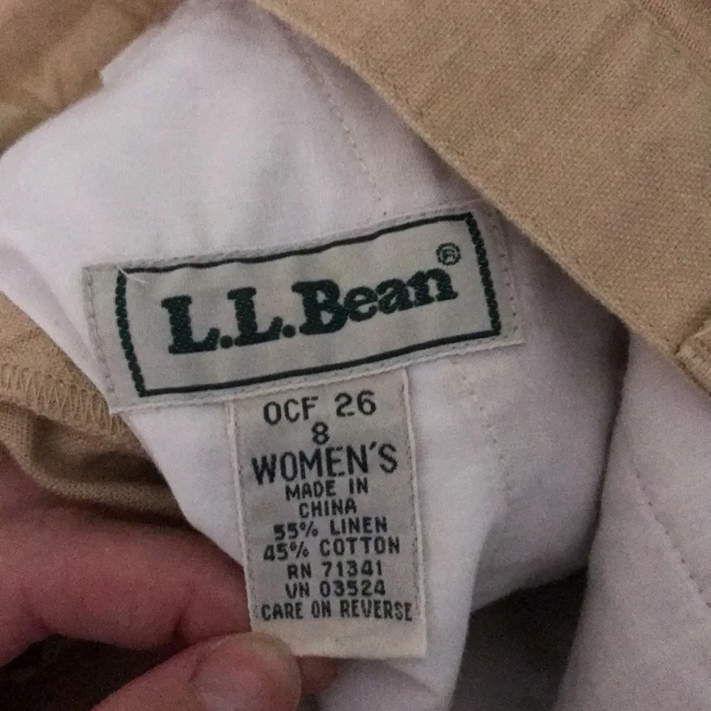 LL Bean 8 Vintage 90s Linen Cotton Tan High Waisted Pleated Slit Pocket Shorts - Image 4
