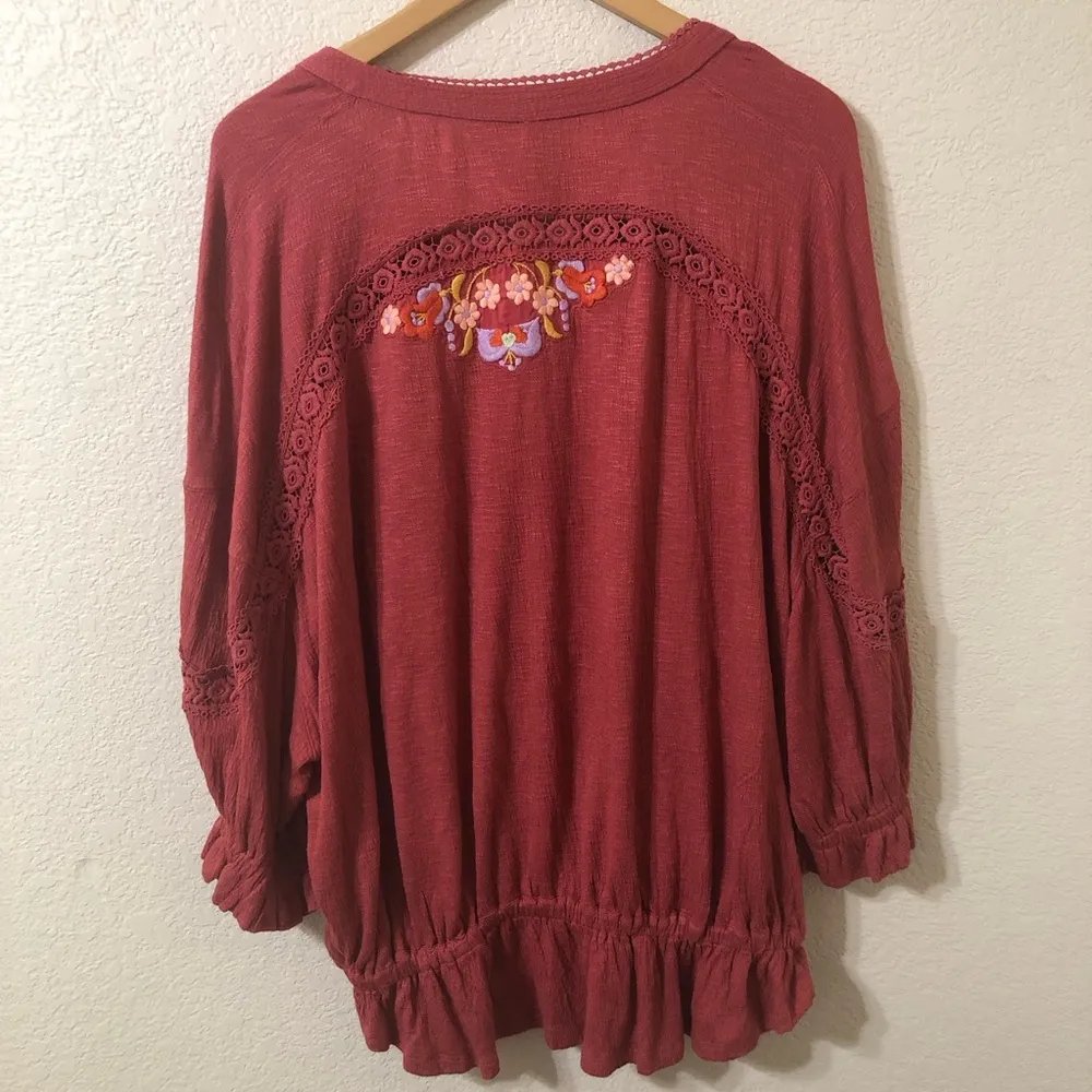 Free People Serafina Floral Embroidered Crochet Top in Red - Size Small - Image 4