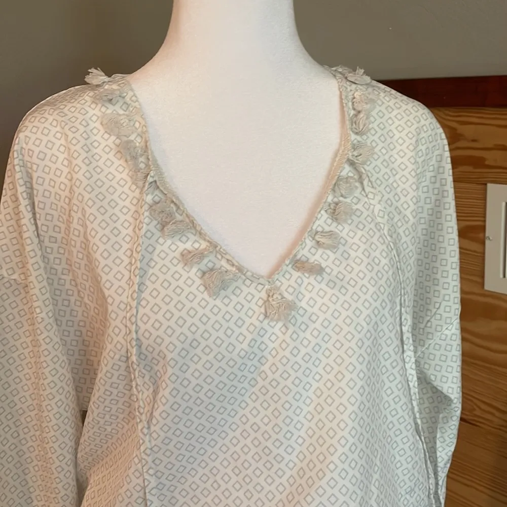 Alynniya Fringe Smocked V - Image 58