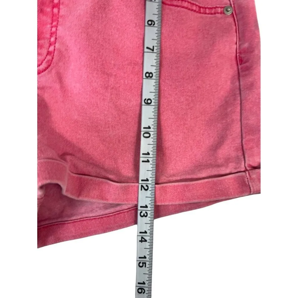 No Boundaries Women's Pink Shorts - Image 7