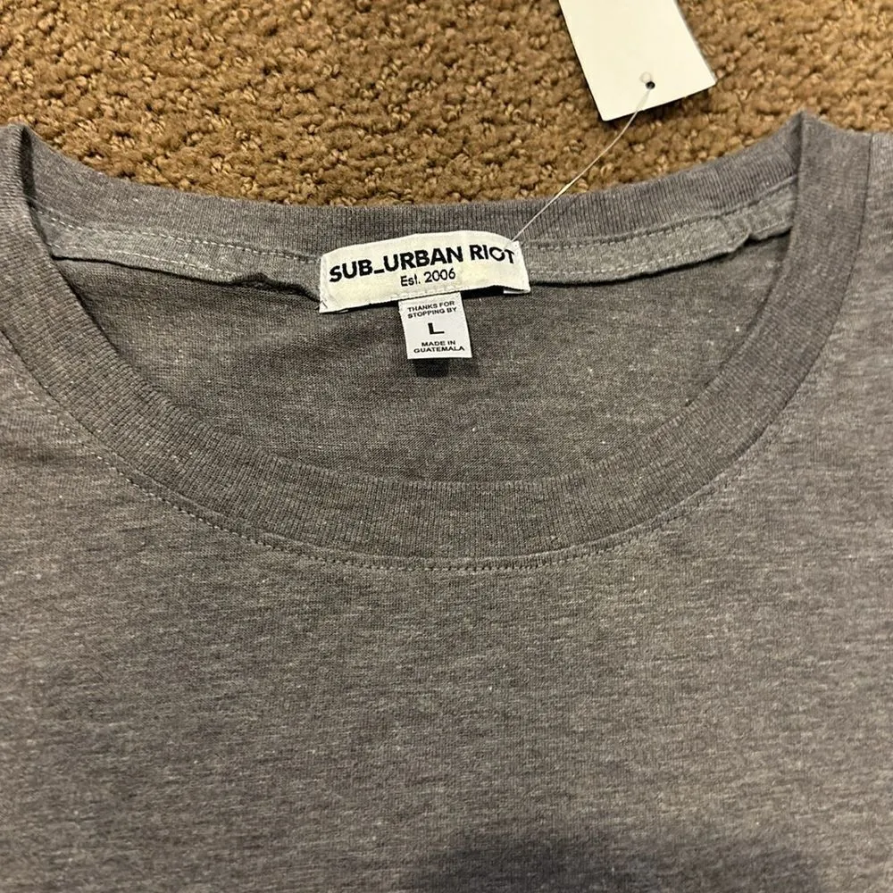 Sub_urban Riot Women’s Grey Pocket T-Shirt with Embroidered Red Heart - Image 3