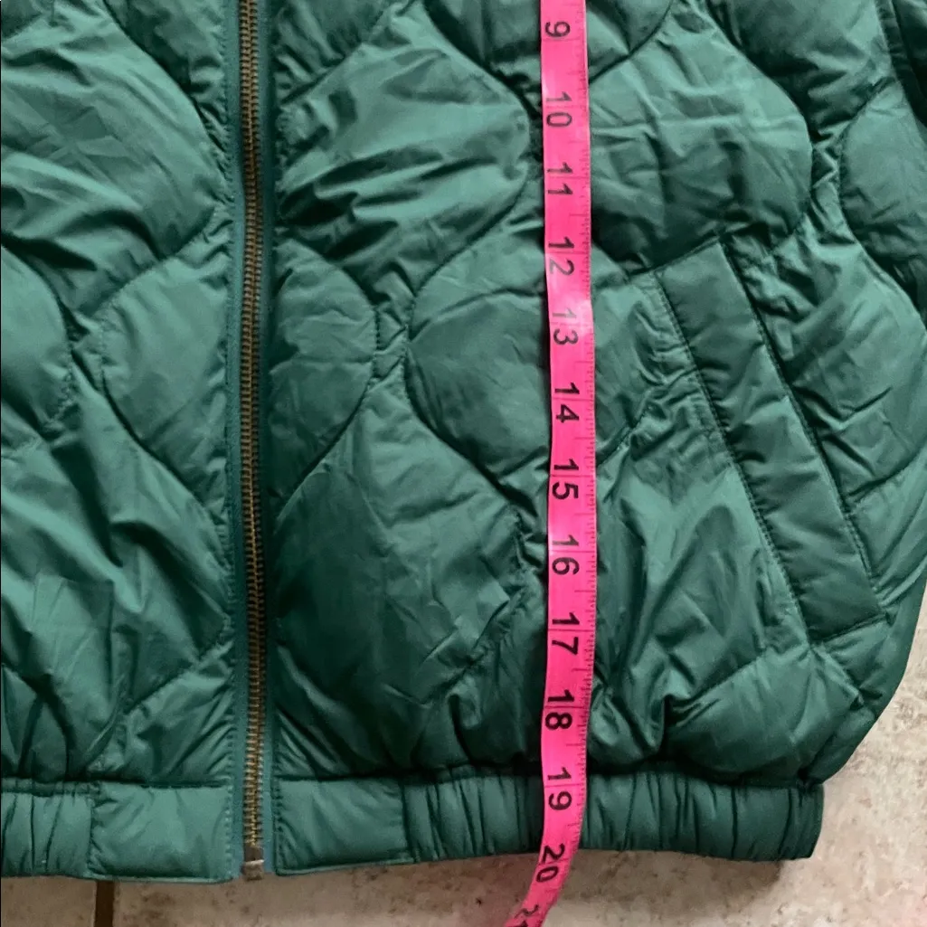 Marine Layer Avalon Lightweight Quilted Bomber Rainforest Green - Image 14