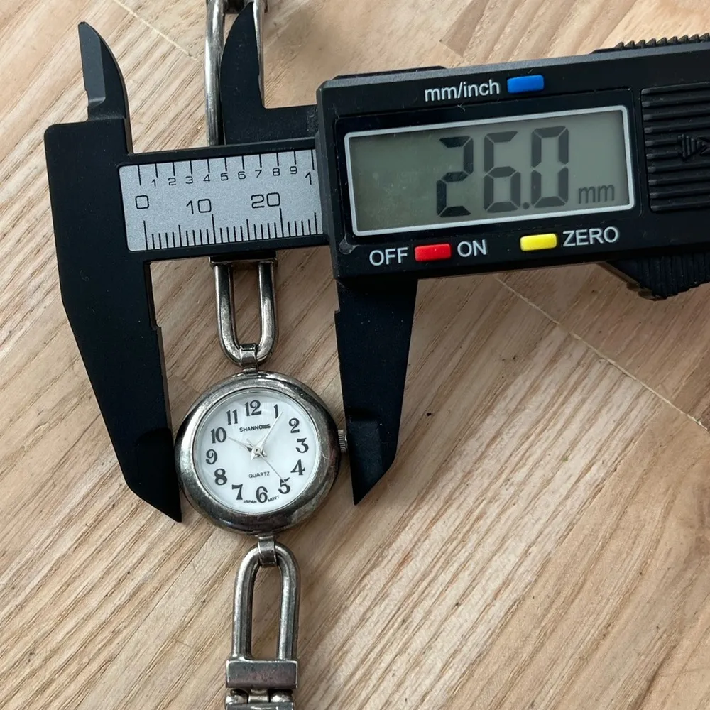 Fashion Watch Shannons Brand Silver - Image 7