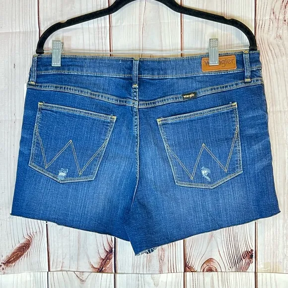 Wrangler Women's High-Rise Vintage Cutoff Distressed Jean Shorts - Image 2
