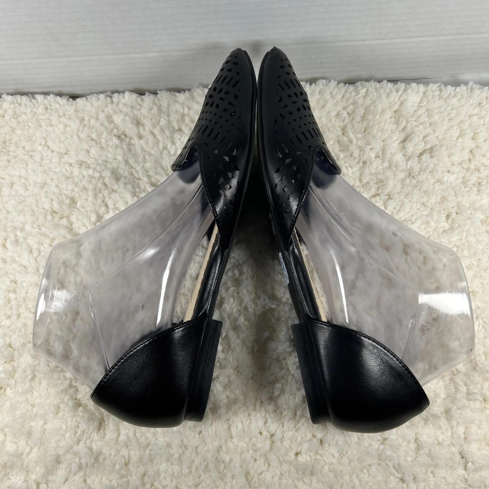 Isaac Mizrahi New York Black Pointed Toe D'Orsay Flats Vegan Perforated Size 8.5 - Image 5