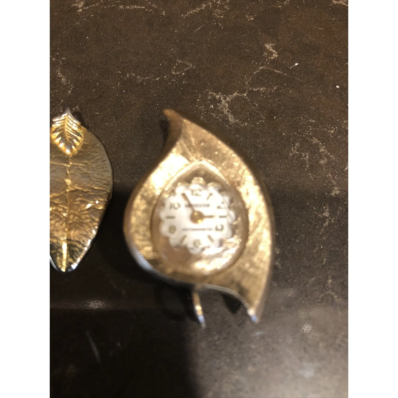 Vtg Swiss‎ Harvester gold tone Pendant Watch Anti Magnetic + Gold Plated Leaf - Image 3