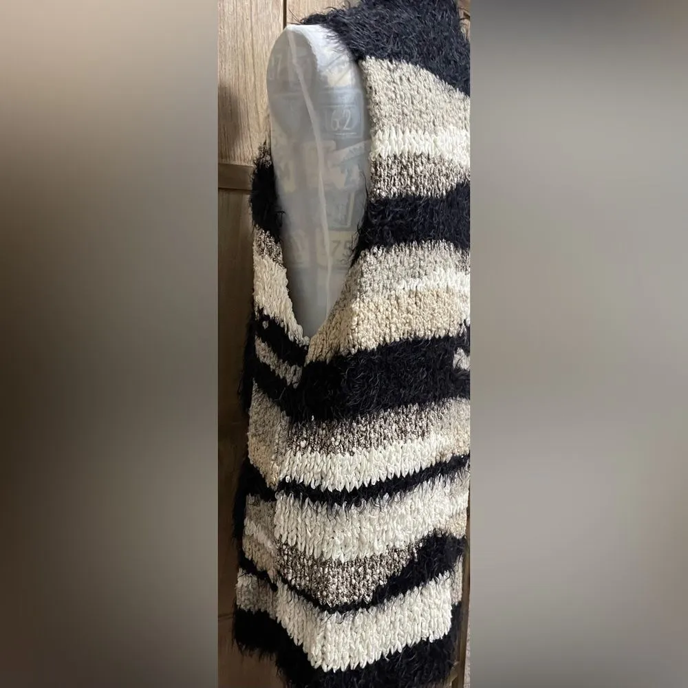 FREE PEOPLE Shag Fuzzy vest. - Image 5