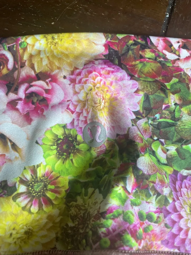 Flowered lululemon leggings size 10 - Image 2