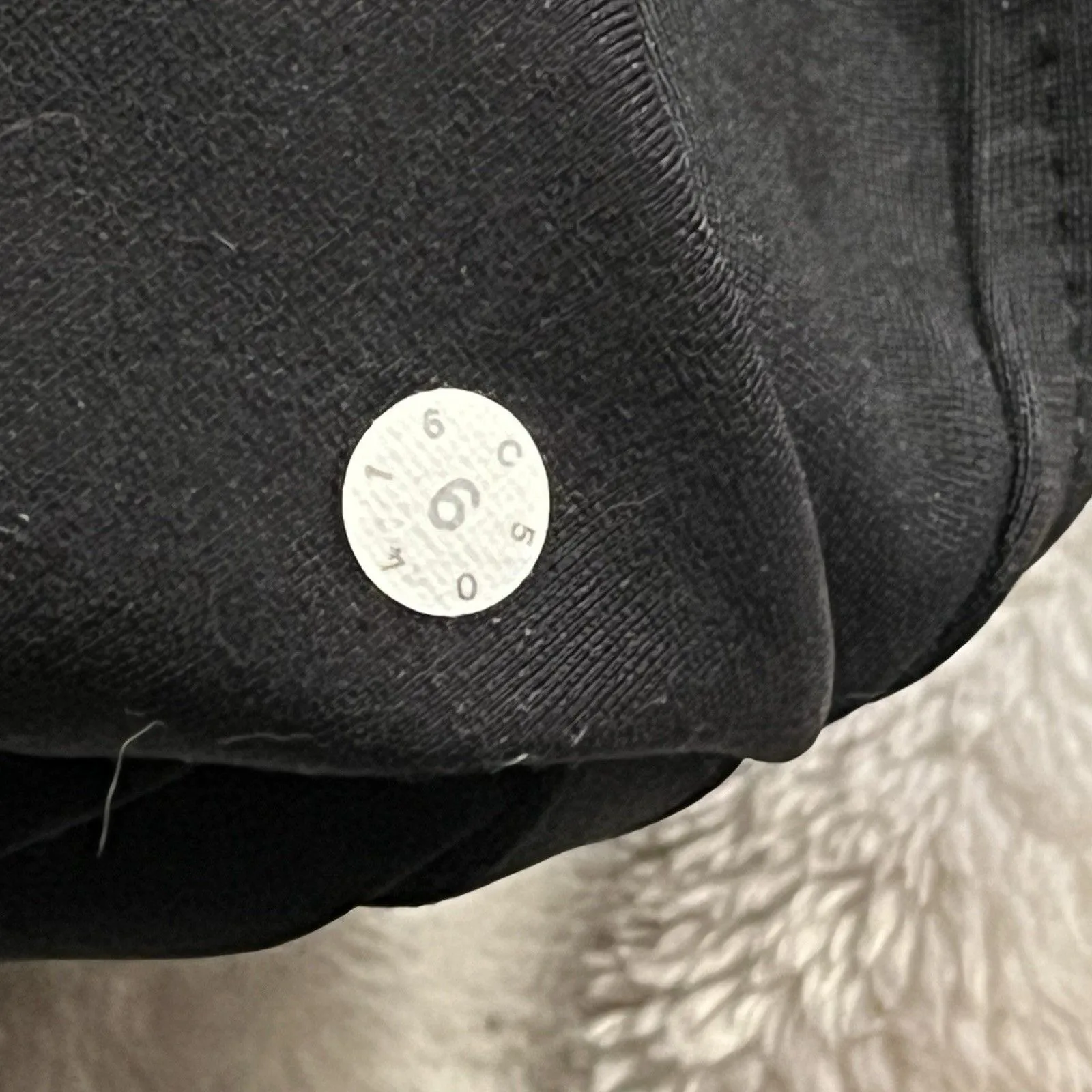 Lululemon Pants Womens 6 Black City Trek Trouser GUC See Pics - Image 11