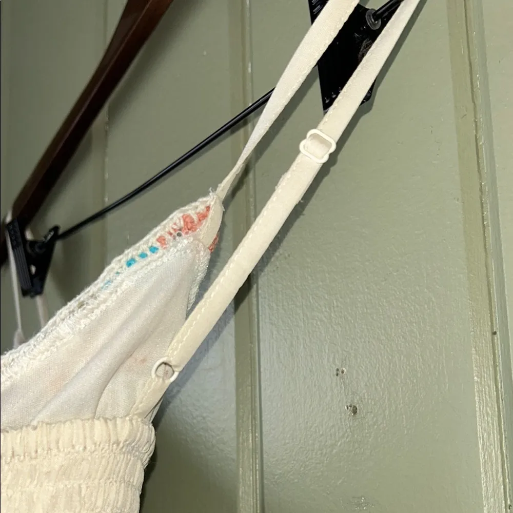 Band of Gypsies Cream Green Crocheted Fringe Crop Tank Top Women’s Size Medium - Image 9