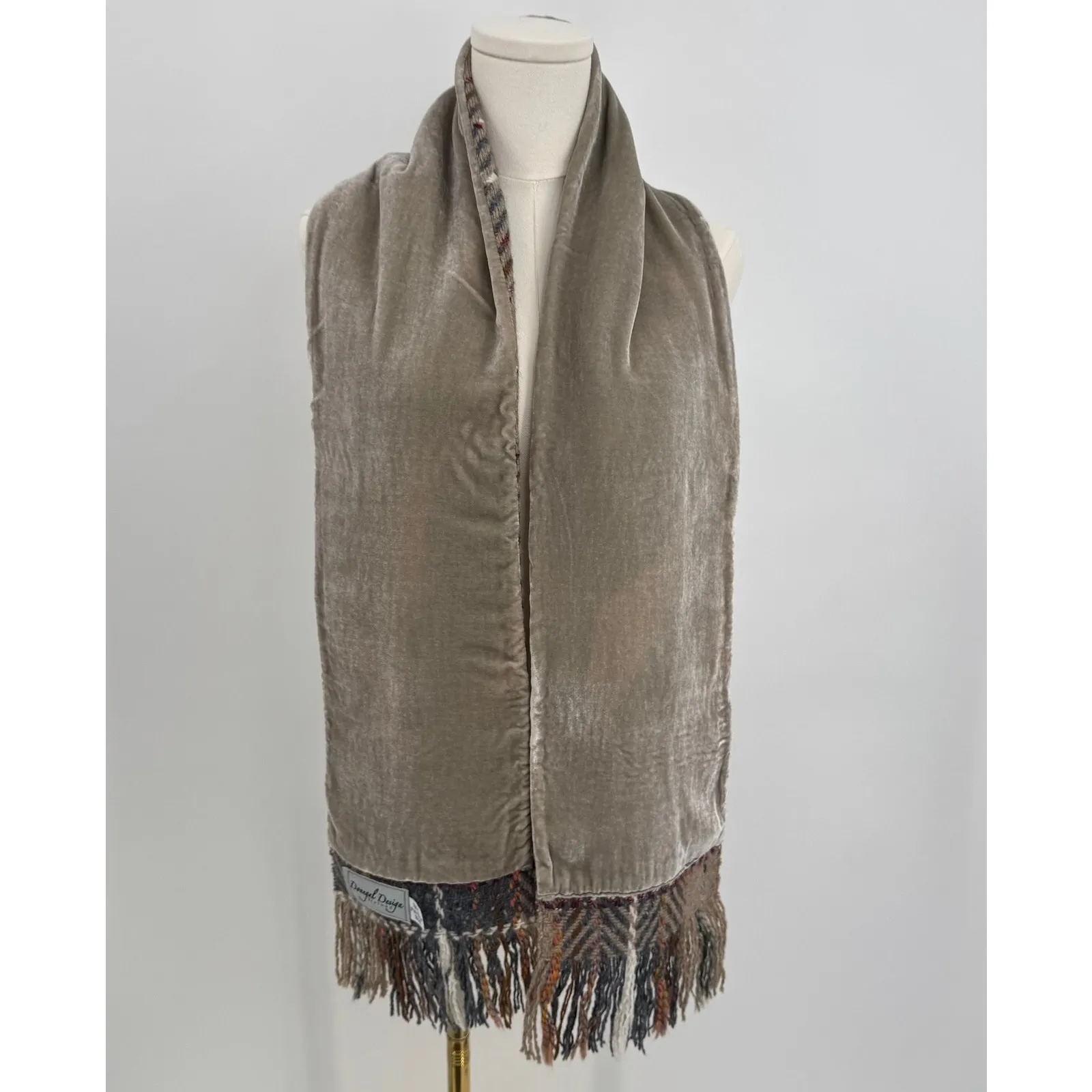 Donegal scarf 100% pure new wool silk blend fringe plaid velvet lined earthy tan - Image 4