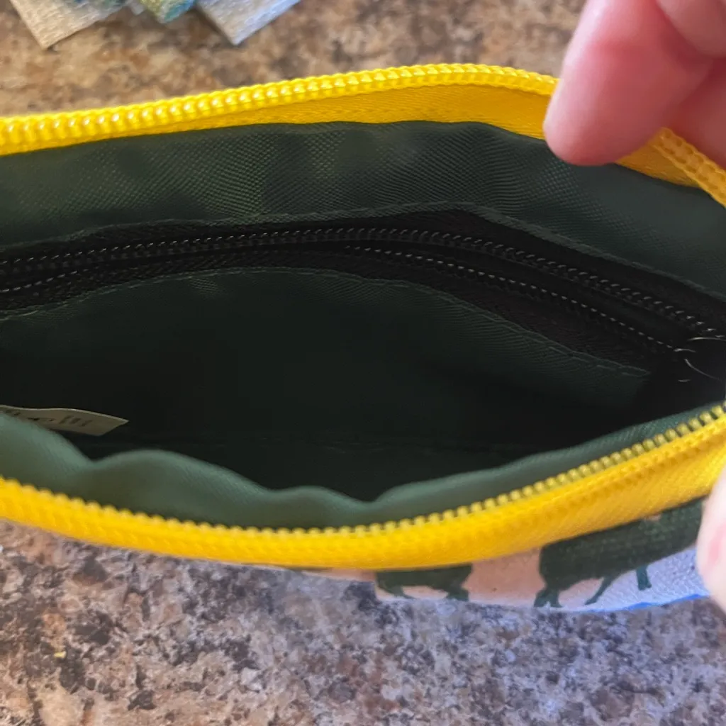 Kavu Blue and Green Patterned Wristlet with Yellow Zipper - Image 3