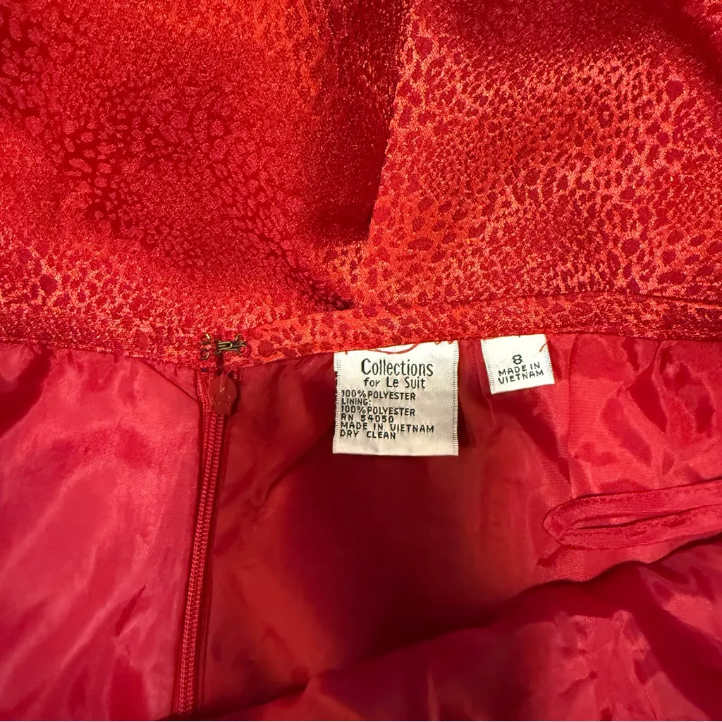 NWT Vintage Collections for Le Suit Red Monochrome Leopard Suit Skirt - Image 3