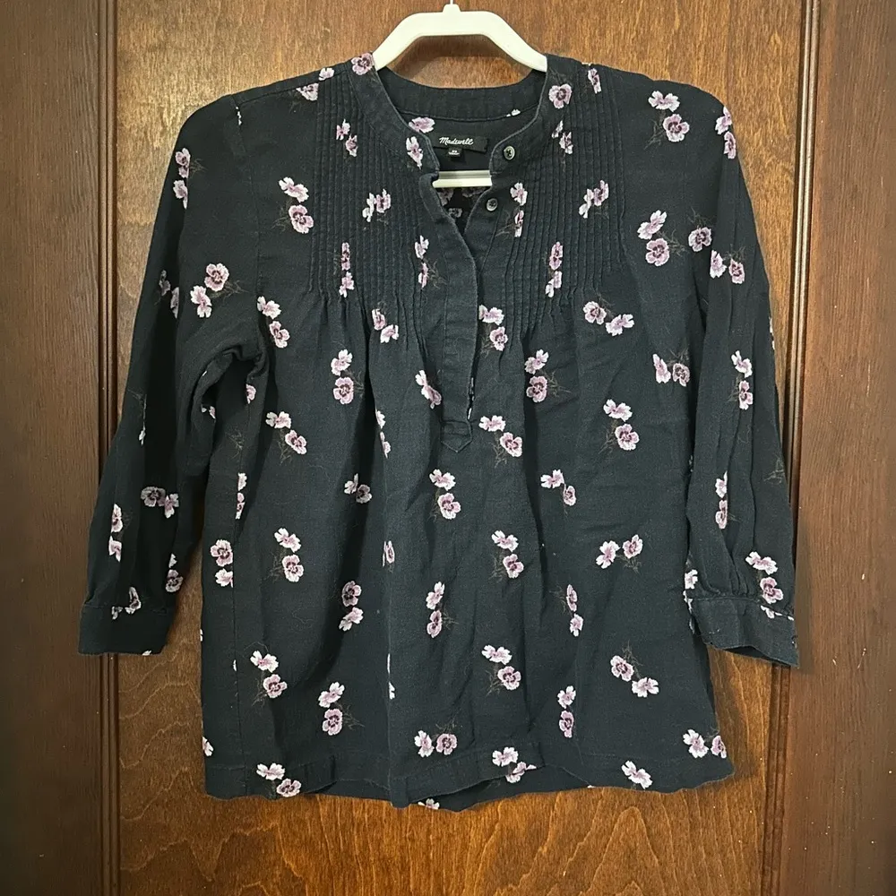 Madewell Popover Pansy Bouquet Pin Tuck Peasant Floral Top Navy F5655 XS - Image 2