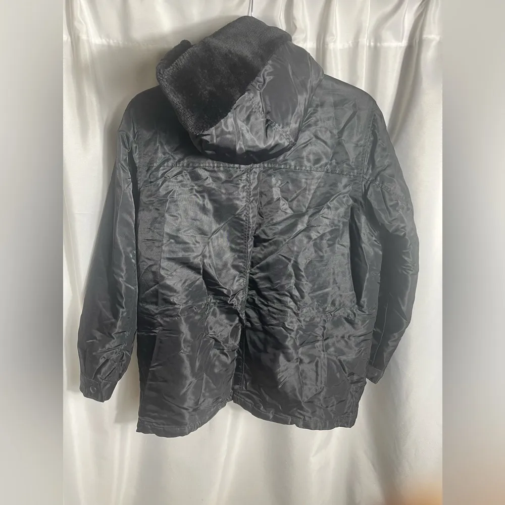 GAP Black Hooded Nylon Puffer Jacket Faux Fur Trim Women’s Small - Image 3