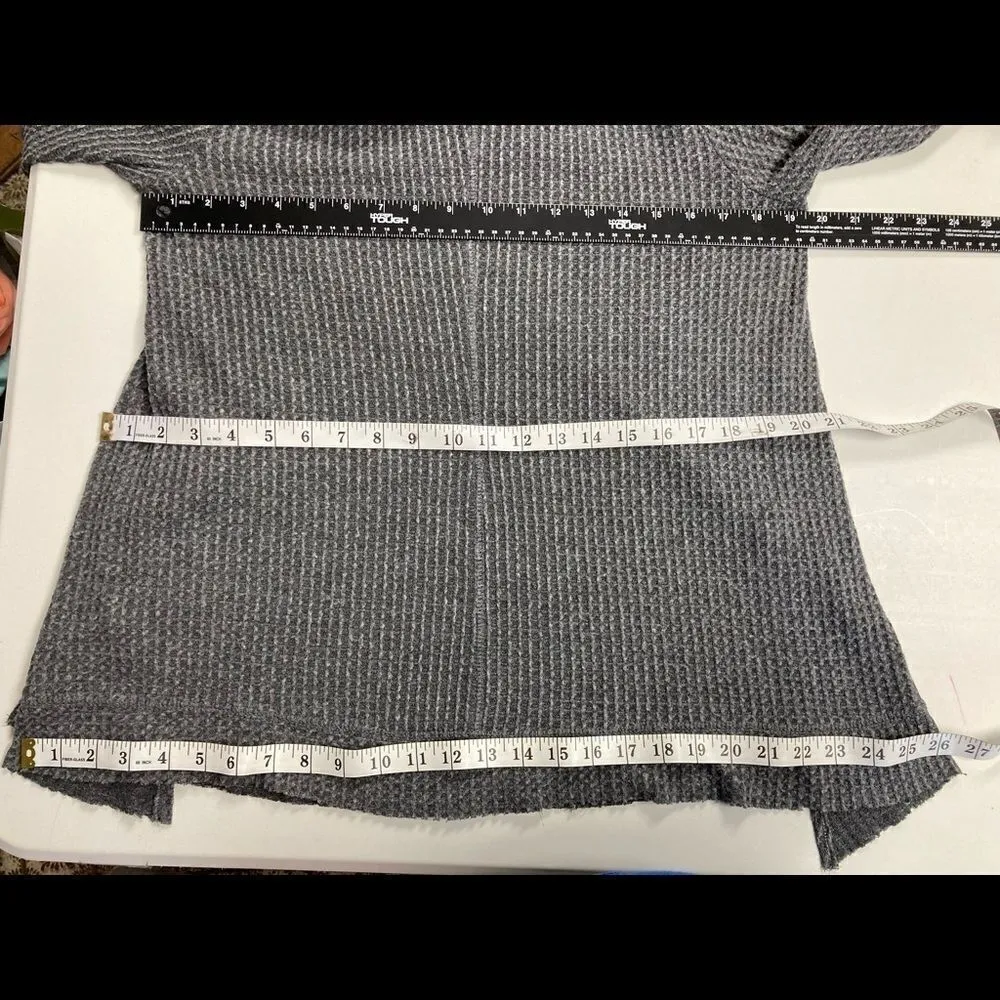 LUXE, Gray Turtleneck Raw Edged Women’s Sweater, Size Large Long Sleeves - Image 13